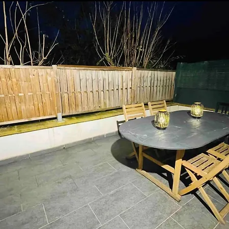 Hébergement de vacances La Maisonette - Terrasse - Tram - Genève Gaillard